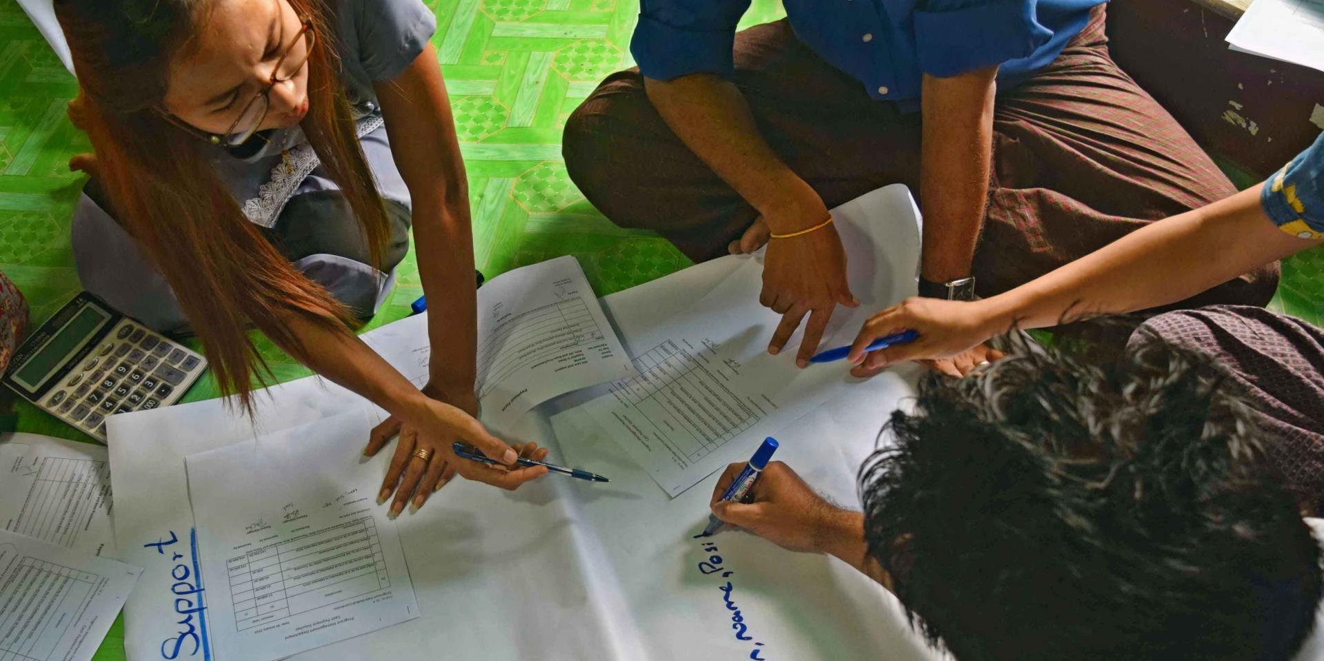 Exchanging experiences and sharing knowledge through group work
