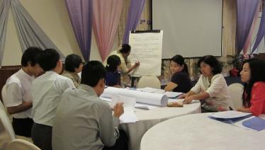 Interactive discussions during quarterly review meeting with SRs